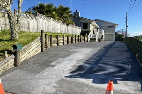 Photo of property in 1/16 Stanley Road, Glenfield, Auckland, 0629