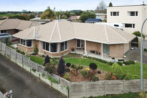 Photo of property in 62a Oxford Street, Te Puke, 3119