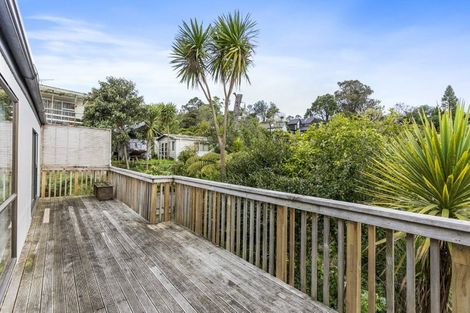 Photo of property in 22 Rosecamp Road, Beach Haven, Auckland, 0626