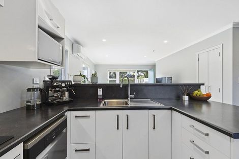 Photo of property in 2/1 Murphy Place, Titahi Bay, Porirua, 5022