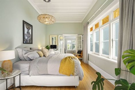 Photo of property in 15 North Avenue, Narrow Neck, Auckland, 0624