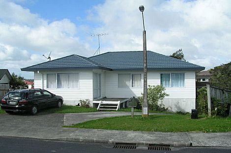 Photo of property in 34 Loughanure Place, Massey, Auckland, 0614