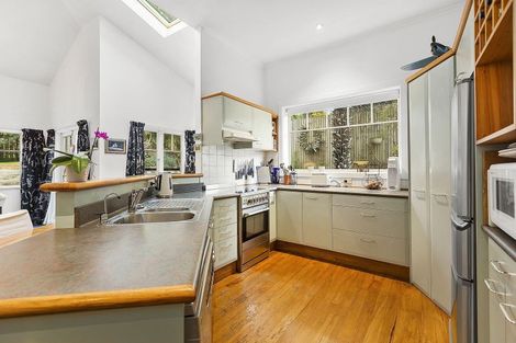 Photo of property in 353 Karori Road, Karori, Wellington, 6012