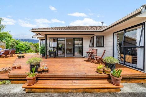 Photo of property in 30 Delaware Grove, Totara Park, Upper Hutt, 5018