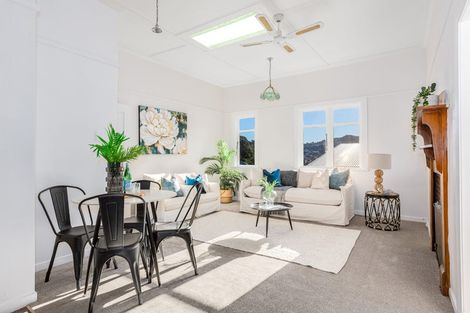Photo of property in 61 Severn Street, Island Bay, Wellington, 6023