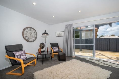 Photo of property in 39 Suncrest Drive, West Harbour, Auckland, 0618