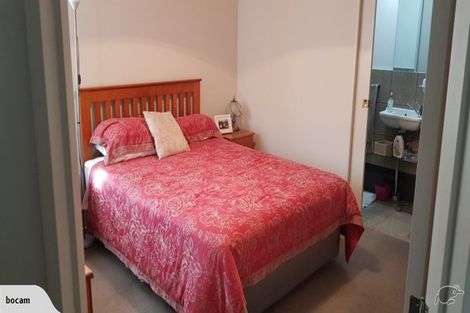 Photo of property in 10 Waimoko Glen, Swanson, Auckland, 0612