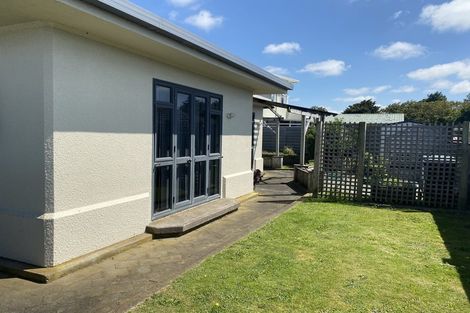 Photo of property in 40 Collins Street, Hawera, 4610