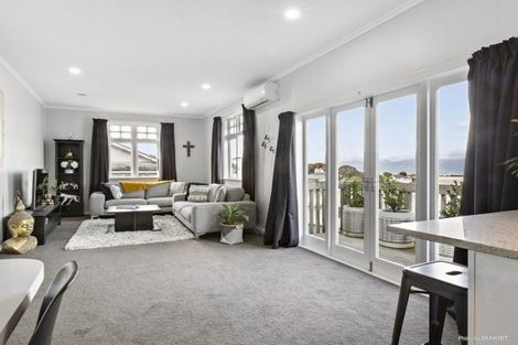 Photo of property in 22 Mandalay Terrace, Khandallah, Wellington, 6035