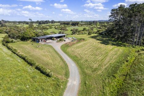 Photo of property in 74 Brookvale Lane, Taupaki, 0782