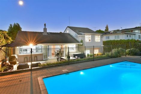 Photo of property in 78 Mayfair Crescent, Mairangi Bay, Auckland, 0630