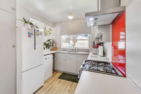 Photo of property in 91 Aquarius Drive, Kawaha Point, Rotorua, 3010