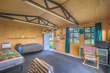 Photo of property in 31 Shortt Street, Foxton Beach, Foxton, 4815