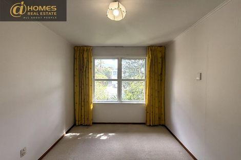 Photo of property in 16 Edgewood Way, Henderson, Auckland, 0612