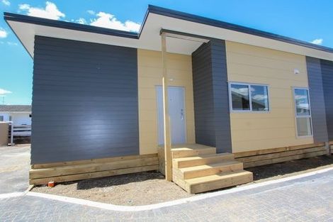 Photo of property in 4/14 Breckons Avenue, Nawton, Hamilton, 3200