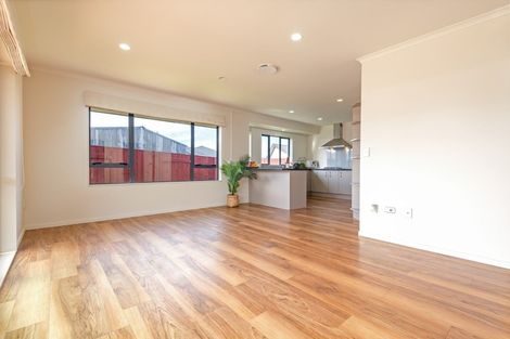 Photo of property in 8 Sorrento Place, Kelvin Grove, Palmerston North, 4414