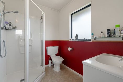 Photo of property in 60 Molyneux Close, Whitby, Porirua, 5024