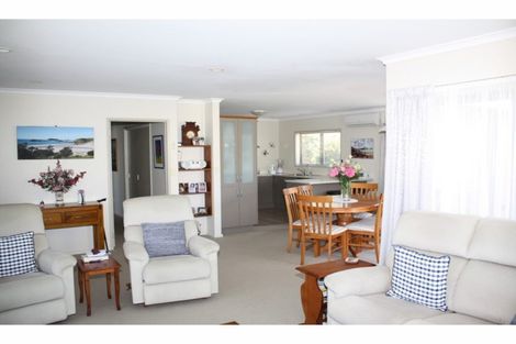 Photo of property in 4a Tainui Street, Castlecliff, Whanganui, 4501