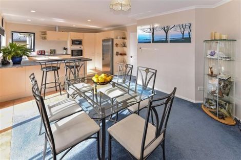 Photo of property in 23 Pitt Avenue, Clendon Park, Auckland, 2103