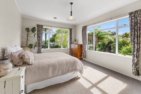 Photo of property in 22 Queen Street, Westport, 7825