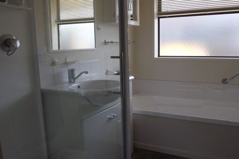 Photo of property in 64 Peel Street, Geraldine, 7930