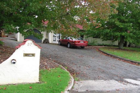 Photo of property in 37 Shetland Street, Glen Eden, Auckland, 0602