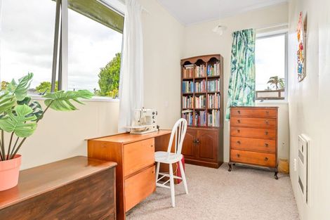 Photo of property in 44 Glen Lynne Avenue, Queenwood, Hamilton, 3210