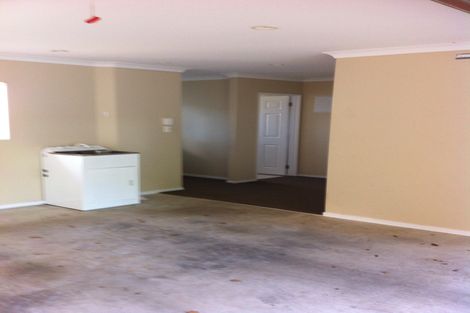 Photo of property in 63c Redoubt Road, Goodwood Heights, Auckland, 2105