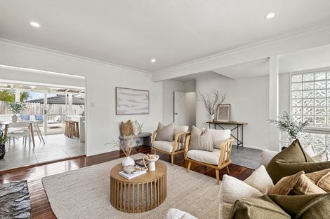 Photo of property in 1/22 Sydney Street, Hauraki, Auckland, 0622