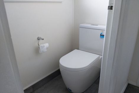 Photo of property in 4/41 Greenslade Crescent, Northcote, Auckland, 0627