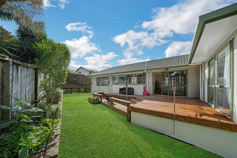 Photo of property in 41 Westpark Drive, West Harbour, Auckland, 0618