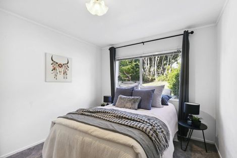 Photo of property in 7 Guadeloupe Crescent, Grenada Village, Wellington, 6037