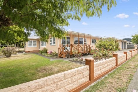 Photo of property in 1 Martin Avenue, Wakefield, 7025