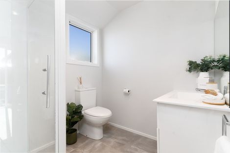 Photo of property in 28 Feist Street, Carterton, 5713