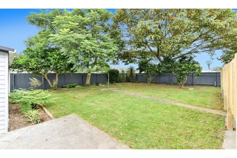 Photo of property in 12 Bedlington Avenue, Manurewa, Auckland, 2102