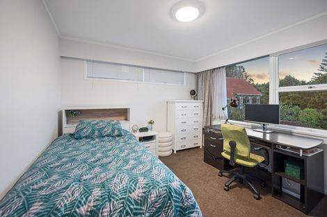 Photo of property in 48 Marlborough Avenue, Glenfield, Auckland, 0629