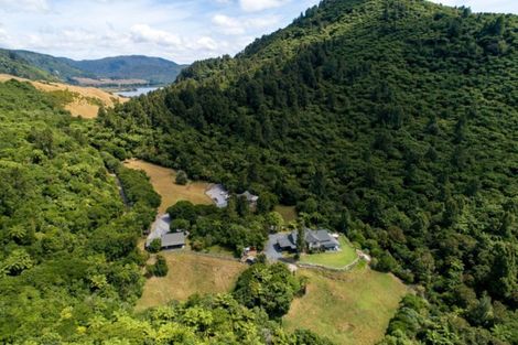 Photo of property in 360 Spencer Road, Lake Tarawera, Rotorua, 3076