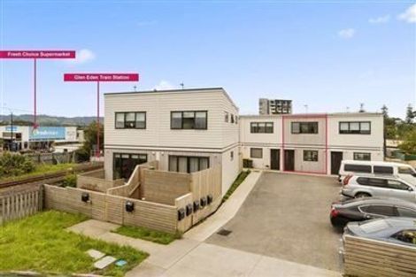 Photo of property in 6/2 Brandon Road, Glen Eden, Auckland, 0602