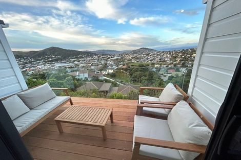 Photo of property in 10 Paparata Street, Karori, Wellington, 6012