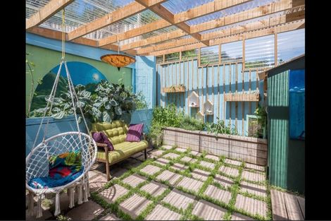 Photo of property in 175 Houghton Bay Road, Houghton Bay, Wellington, 6023