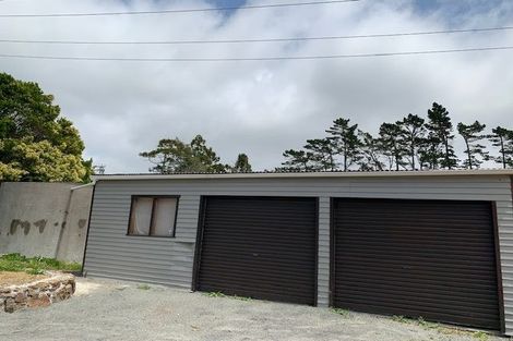 Photo of property in 24 Tawa Road, Kumeu, 0891