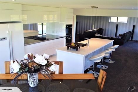 Photo of property in 488a Carrington Road, Hurworth, New Plymouth, 4371