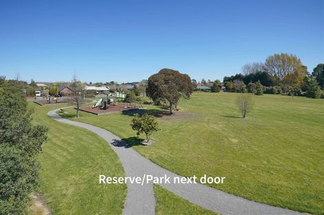 Photo of property in 33 Taranaki Drive, Woodend, 7610