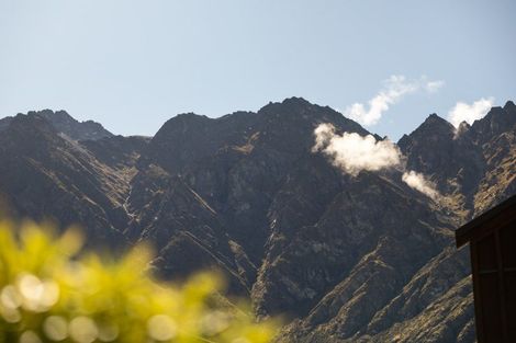 Photo of property in 47 Jacks Point Rise, Jacks Point, Queenstown, 9371