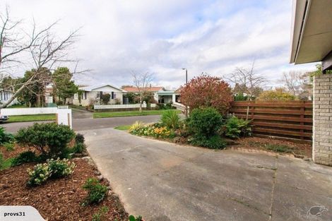 Photo of property in 30 Buick Crescent, Awapuni, Palmerston North, 4412