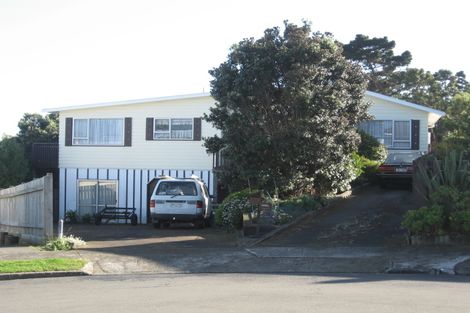 Photo of property in 34 Pennant Grove, Titahi Bay, Porirua, 5022