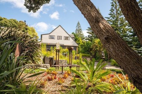 Photo of property in 9 Wharemauku Road, Raumati Beach, Paraparaumu, 5032