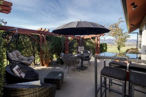 Photo of property in 980 Aubrey Road, Albert Town, Wanaka, 9305