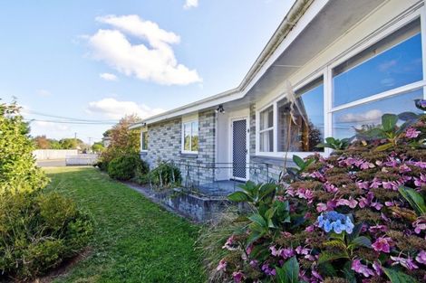 Photo of property in 41 Wavell Crescent, Lansdowne, Masterton, 5810