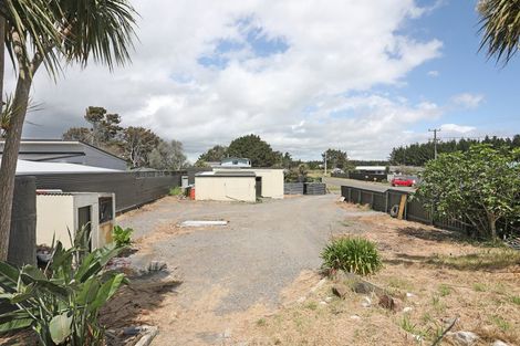 Photo of property in 75 Punga Street, Tangimoana, 4822